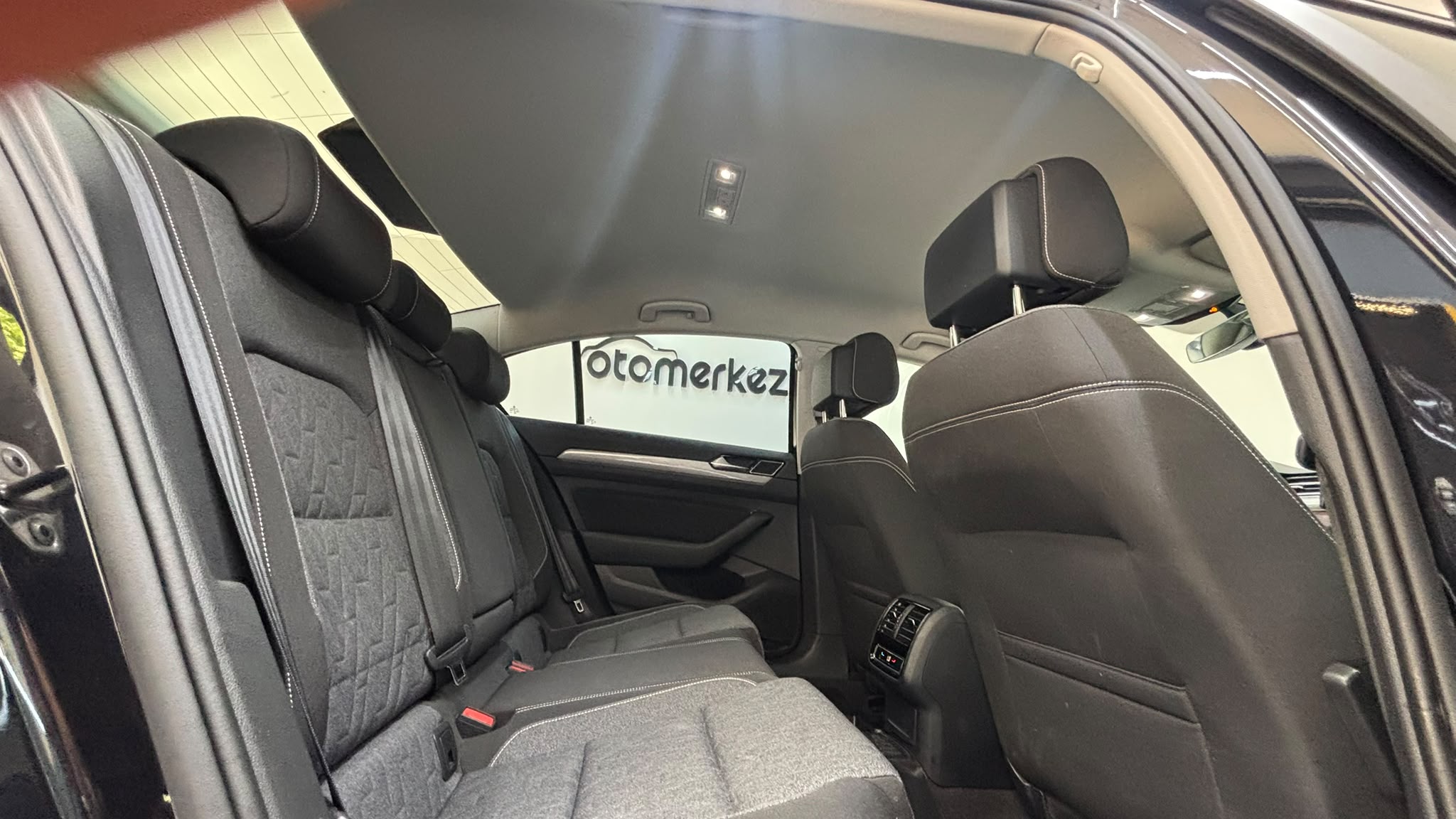 VOLKSWAGEN PASSAT 15